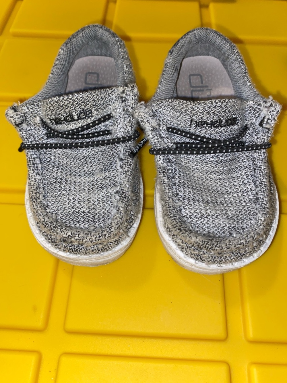 Hey Dude Kids Wally Knit Slip-On Shoes - Gray size 7 toddler - Picture 2 of 6